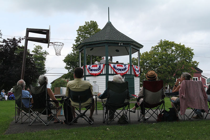 Brass band at bandstand 2018 1898